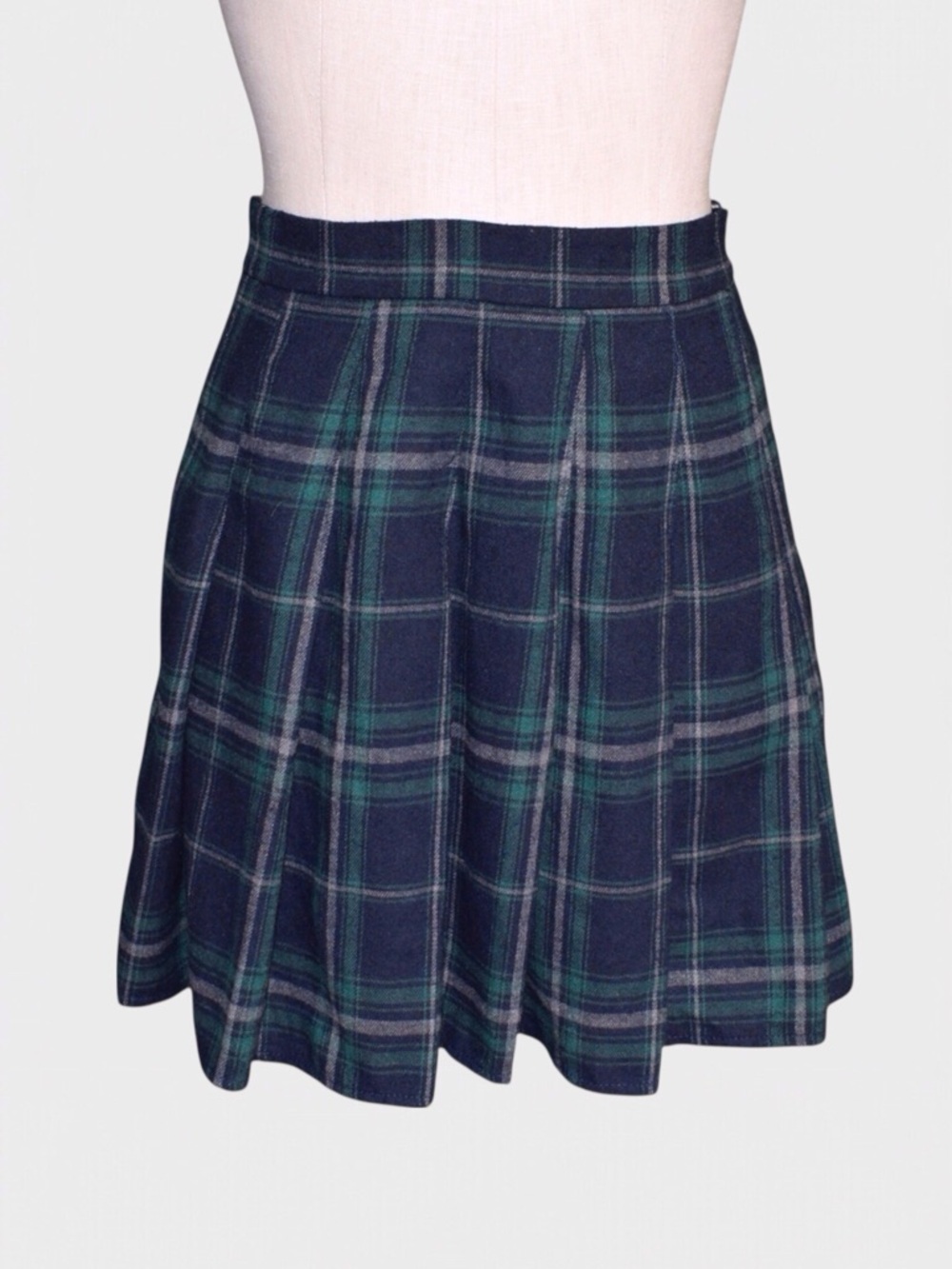 SHEIN Plaid Pleated Skater Mini Skirt